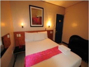 Mariposa Budget Hotel - Taytay Taytay  Extérieur photo